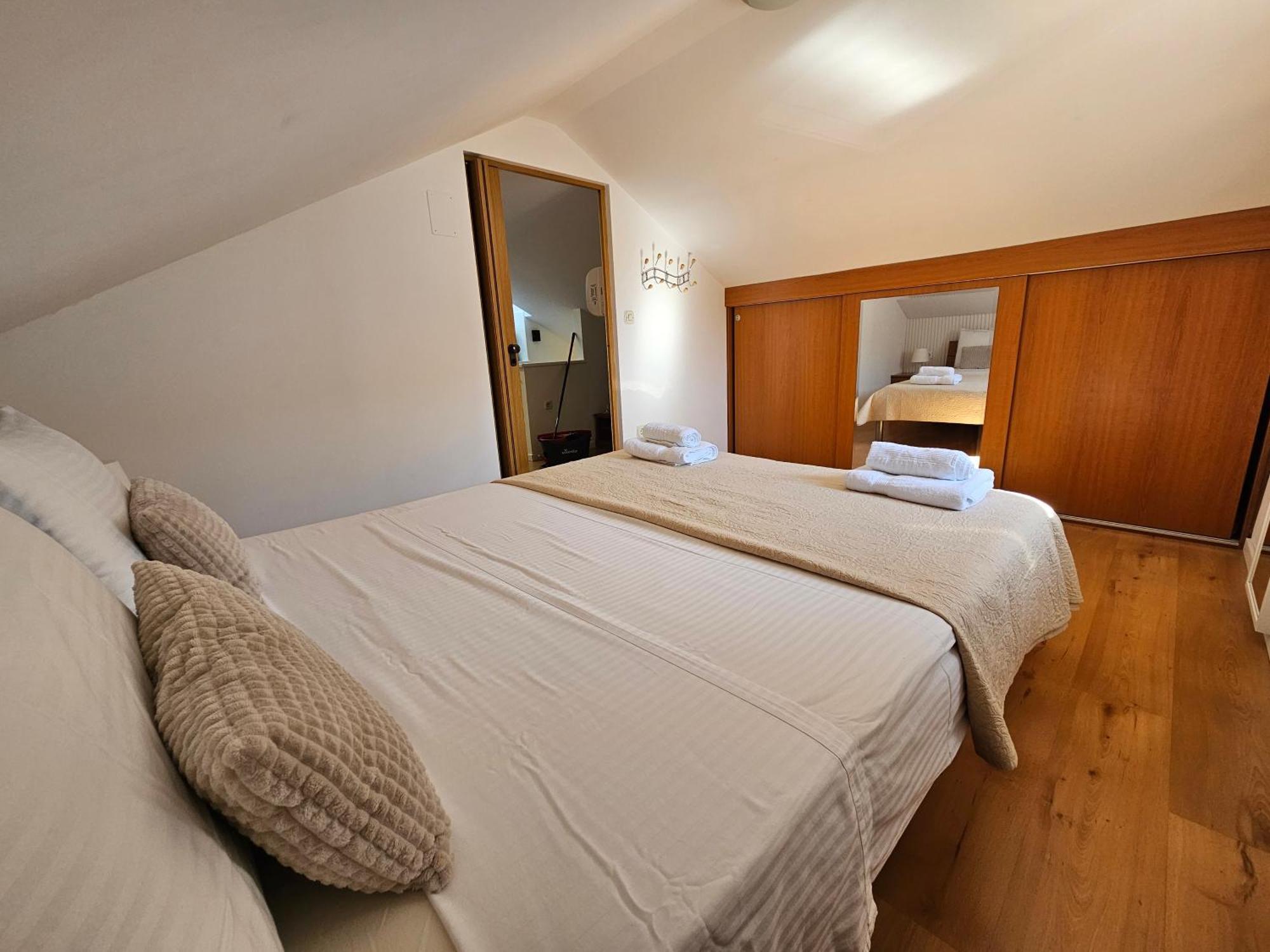 זאדאר Lovely Attic Apartman-Melani מראה חיצוני תמונה